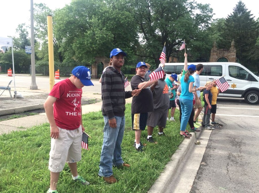 Life Shop Show Supports for Wounded Warrior Soldier Ride 2