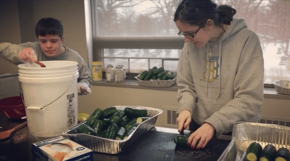 This is How You Make Knockout Pickles!